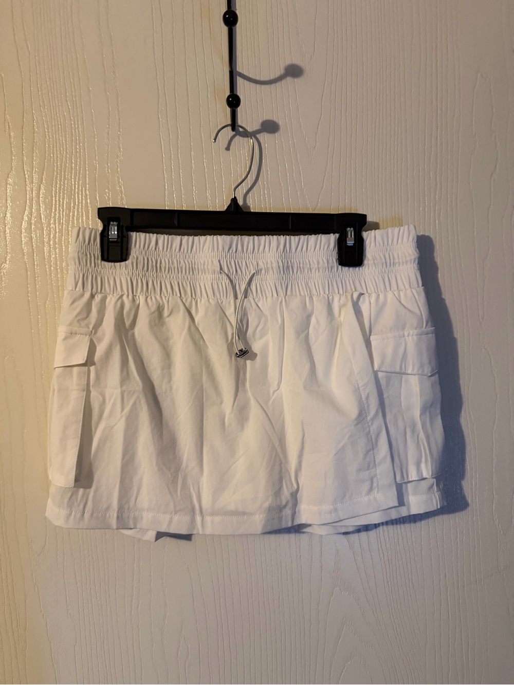 Women's White Cargo Skort with Drawstring Waist Size Large NWOT
